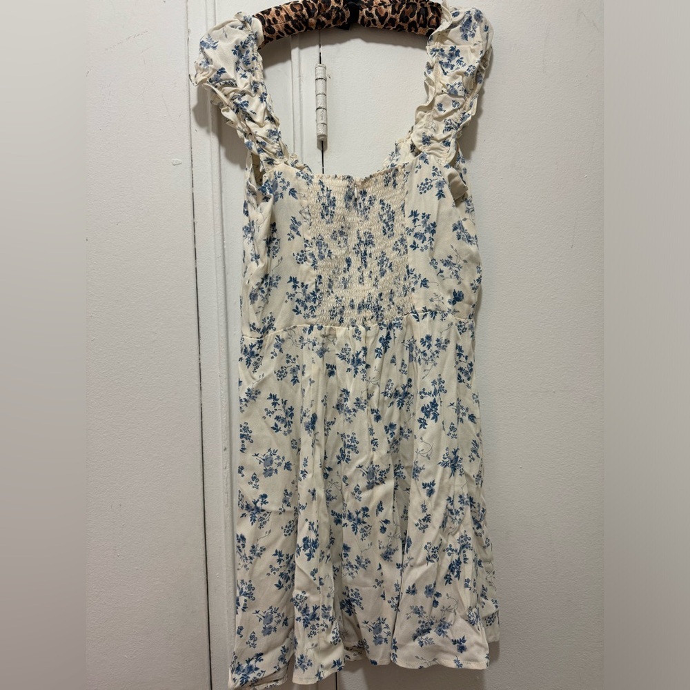 $269 Reformation Pacey Dress in Lula Size 12 Floral white & blue 🤍💙 - Picture 11 of 11